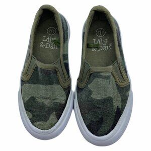 Lily & Dan slip on sneakers camo Sz 7/8